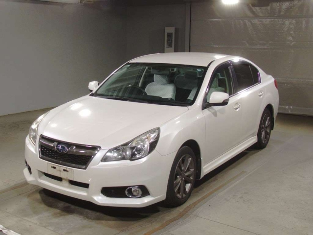 SUBARU LEGACY B4 2013