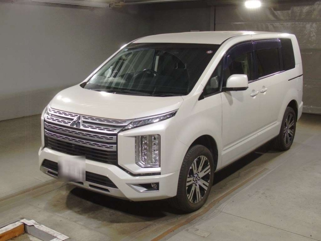MITSUBISHI DELICA D5