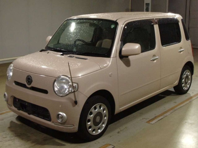 DAIHATSU MIRA 2010