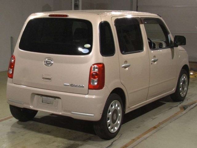 DAIHATSU MIRA 2010