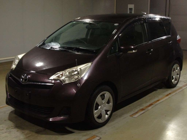 TOYOTA RACTIS 2012