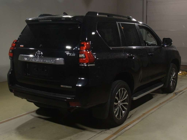 TOYOTA LAND CRUISER PRADO 2021