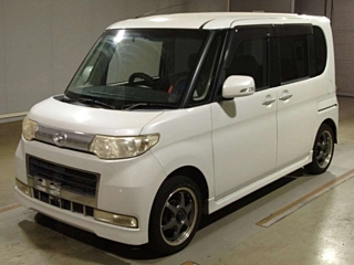 DAIHATSU TANTO 2009