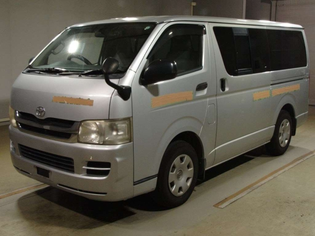 TOYOTA REGIUS ACE VAN 2010