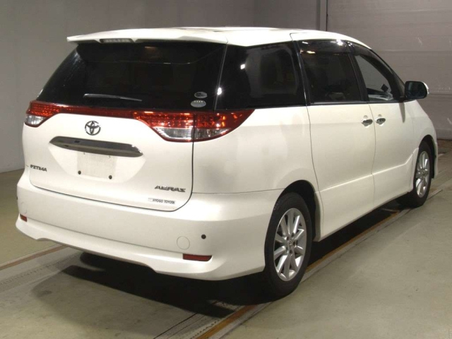 TOYOTA ESTIMA 2011