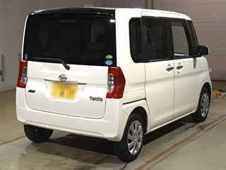 DAIHATSU TANTO 2015