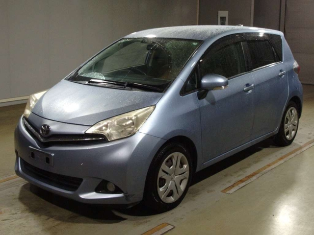 TOYOTA RACTIS 2011