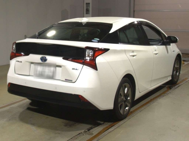 TOYOTA PRIUS 2019