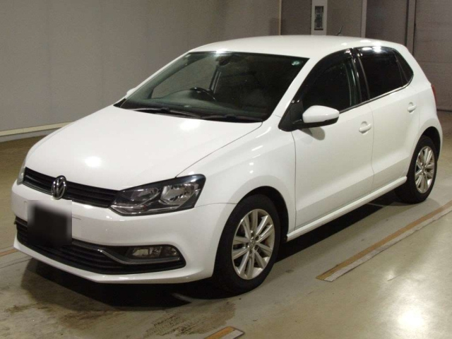 VOLKSWAGEN POLO 2016