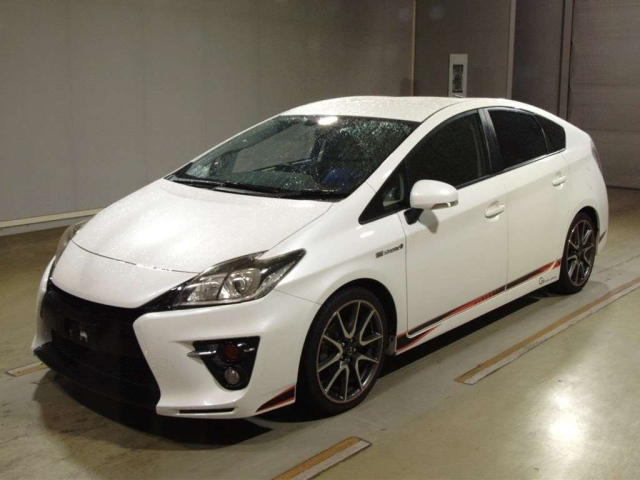 TOYOTA PRIUS 2014