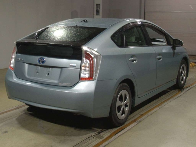 TOYOTA PRIUS 2014