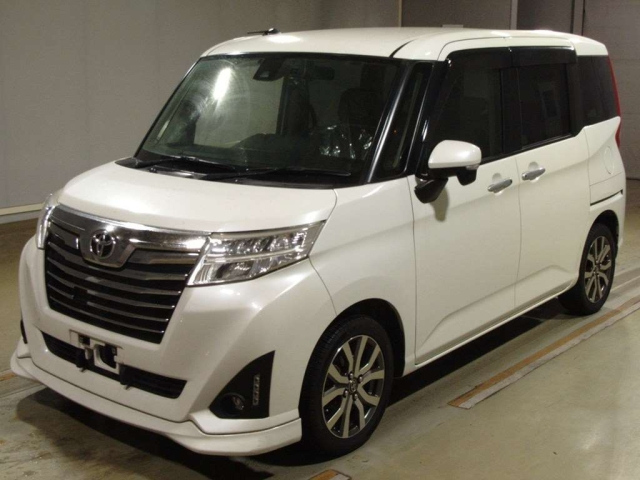 TOYOTA ROOMY 2017