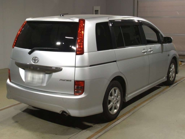 TOYOTA ISIS 2008