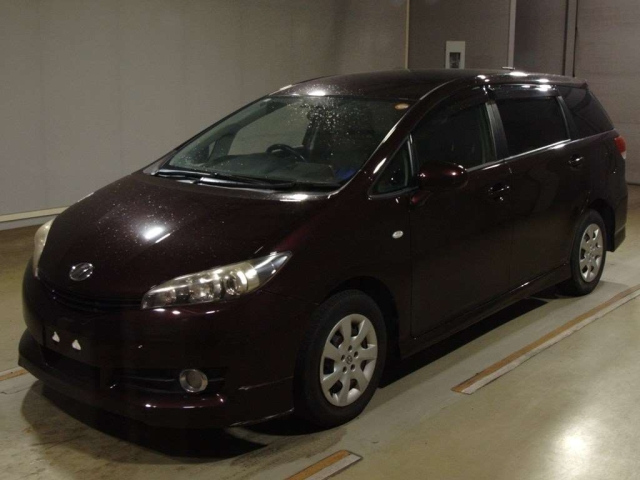 TOYOTA WISH 2010