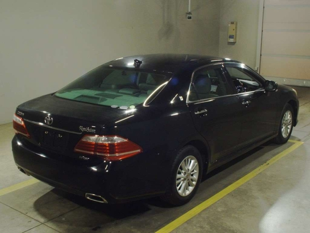 TOYOTA CROWN 2010