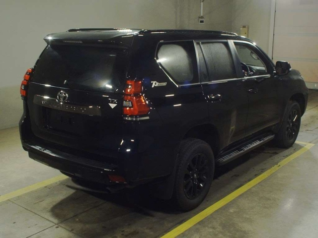 TOYOTA LAND CRUISER PRADO 2021