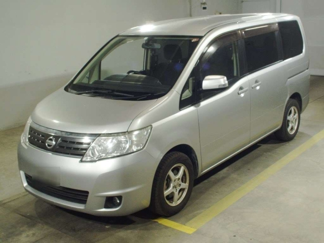 NISSAN SERENA 2010