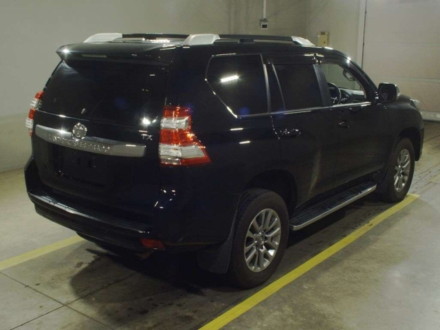 TOYOTA LAND CRUISER PRADO 2017