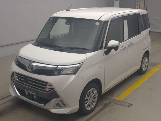 TOYOTA TANK 2017