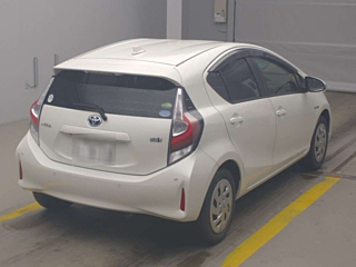TOYOTA AQUA 2019