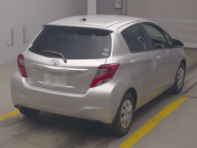 TOYOTA VITZ 2014