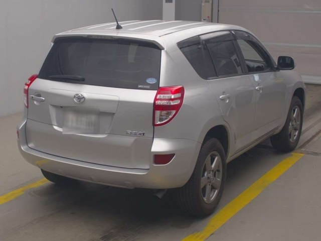 TOYOTA RAV4 2015