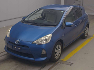 TOYOTA AQUA 2012