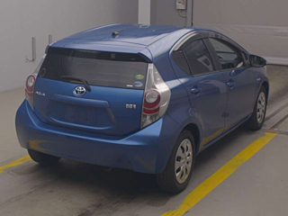 TOYOTA AQUA 2012
