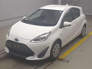 TOYOTA AQUA 2018