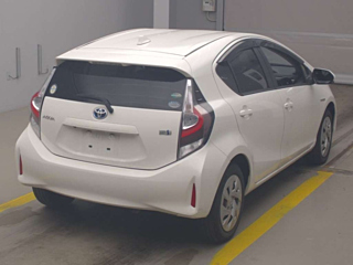 TOYOTA AQUA 2020