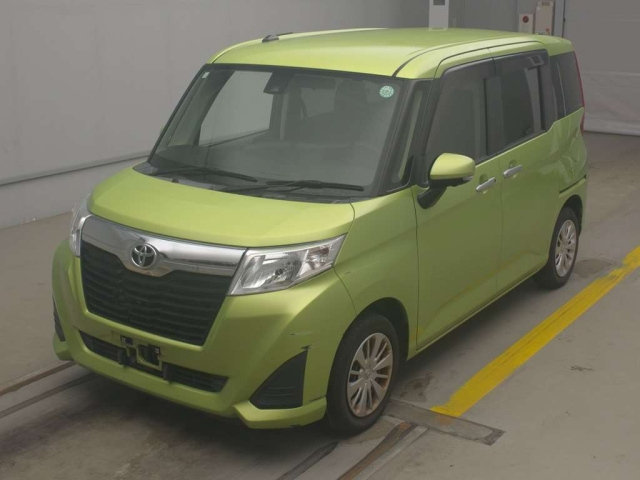TOYOTA ROOMY 2016