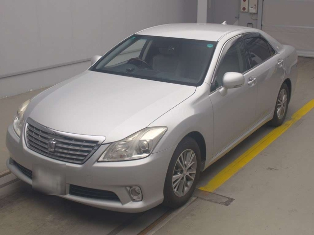 TOYOTA CROWN 2011