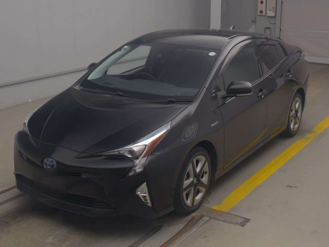 TOYOTA PRIUS 2016