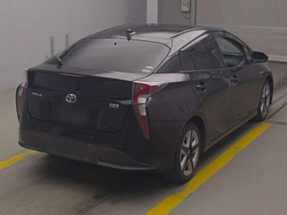 TOYOTA PRIUS 2016