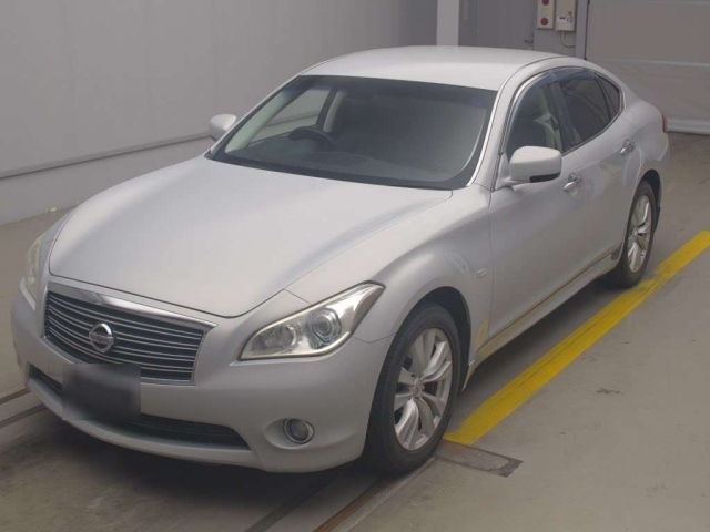 NISSAN FUGA 2011