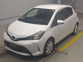 TOYOTA VITZ 2014