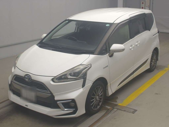 TOYOTA SIENTA 2015