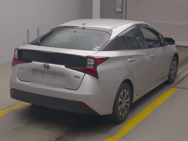 TOYOTA PRIUS 2020