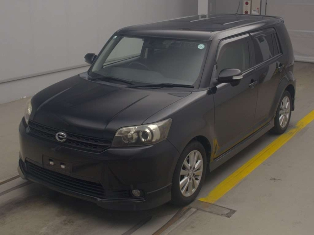 TOYOTA COROLLA RUMION 2011