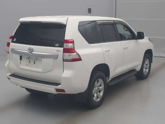 TOYOTA LAND CRUISER PRADO 2016