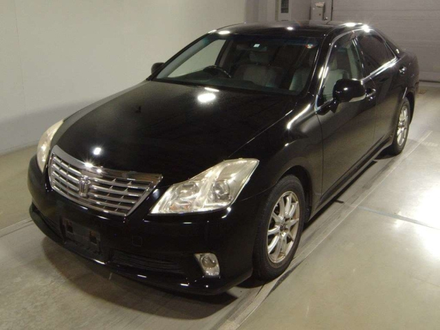 TOYOTA CROWN 2010