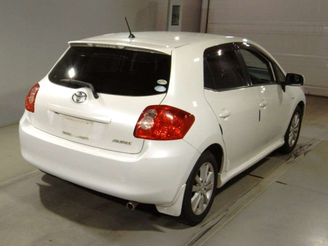 TOYOTA AURIS 2008