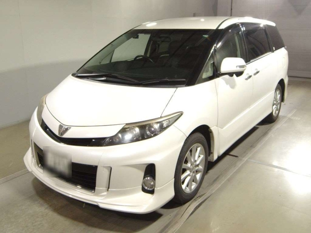 TOYOTA ESTIMA 2013