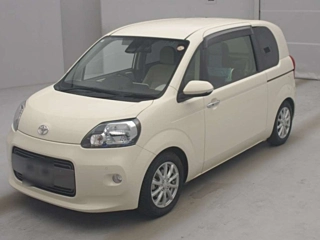 TOYOTA PORTE 2020