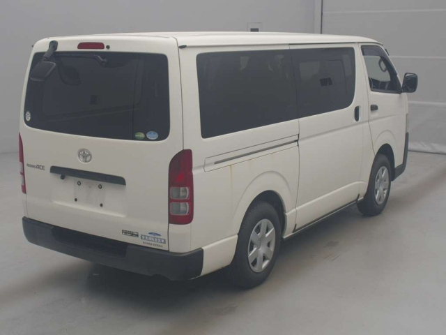 TOYOTA REGIUS ACE VAN 2018