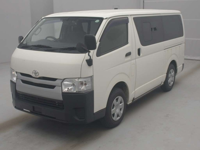 TOYOTA REGIUS ACE VAN 2018