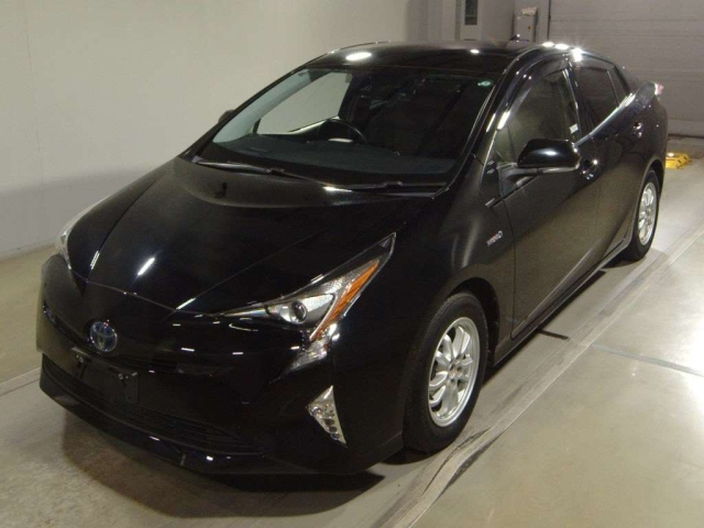 TOYOTA PRIUS 2017