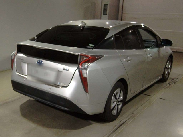 TOYOTA PRIUS 2016