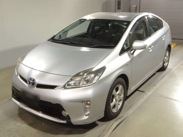 TOYOTA PRIUS 2015