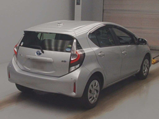 TOYOTA AQUA 2020